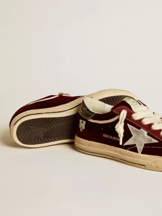 Super-Star LTD voor dames in fluweel met metallic leren ster en hielstuk