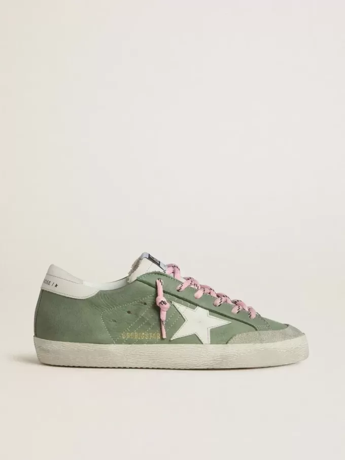 Super-Star LTD voor dames in groen nubuck met witte leren ster en hielstuk.