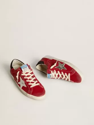 Super-Star LTD voor dames in rood nubuck met leren ster en glitter hielstuk