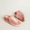 Super-Star LTD voor dames in rood suède met zilveren ster en leren hielstuk