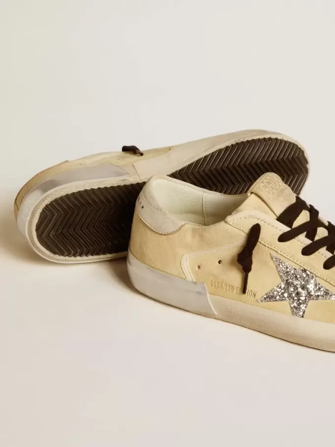 Super-Star LTD voor dames in suède met glitterster en leren hielstuk
