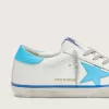 Super-Star LTD voor dames in wit leer met lichtblauwe leren ster en hielstuk.