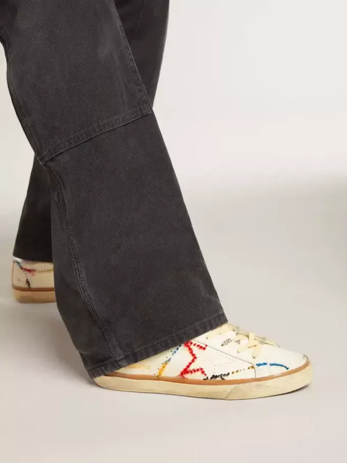 Super-Star LTD voor dames met geperforeerde ster en metallic leren hielstuk