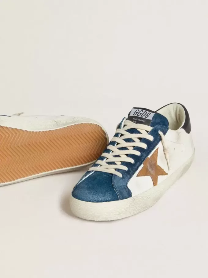 Super-Star LTD voor heren met tabakskleurige ster van krokodillenleer en zwarte leren hielband.