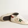 Super-Star LTD voor heren van suède met groene metallic ster en rode hielband