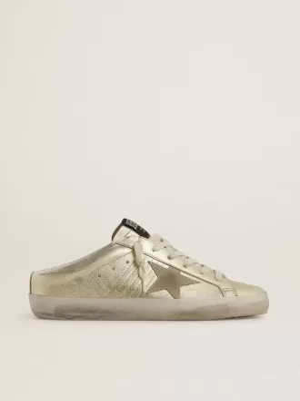 Super-Star Sabots van platina folie leer met beige suède ster