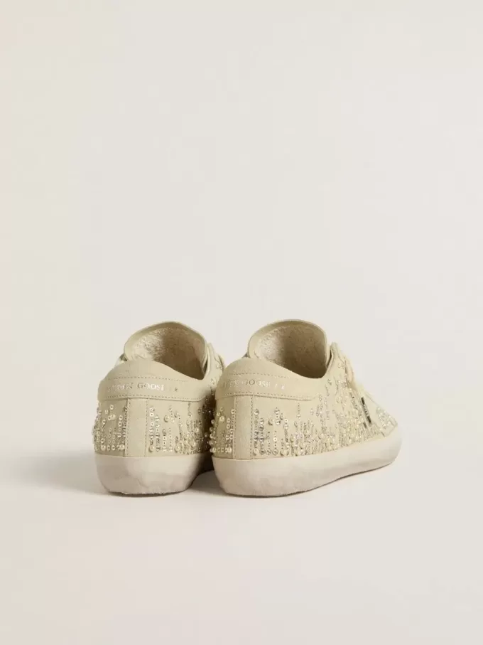 Super-Star voor dames in beige suède met parels en Swarovski-kristallen