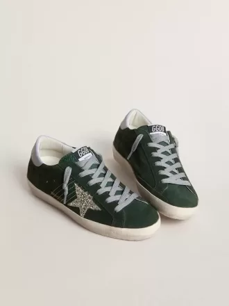 Super-Star voor dames in groen suède, met zilveren glitterster en leren hielstuk