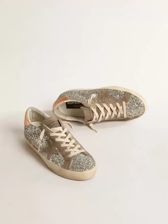 Super-Star voor dames in platina glitter met duifgrijze suède ster