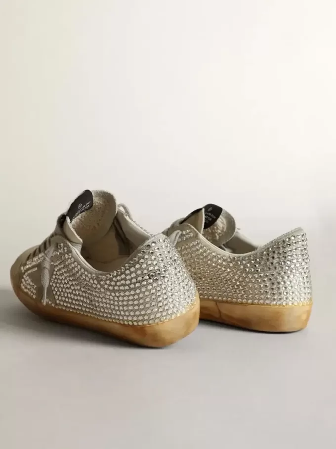 Super-Star voor dames in verouderd wit nubuck met Swarovski-kristallen