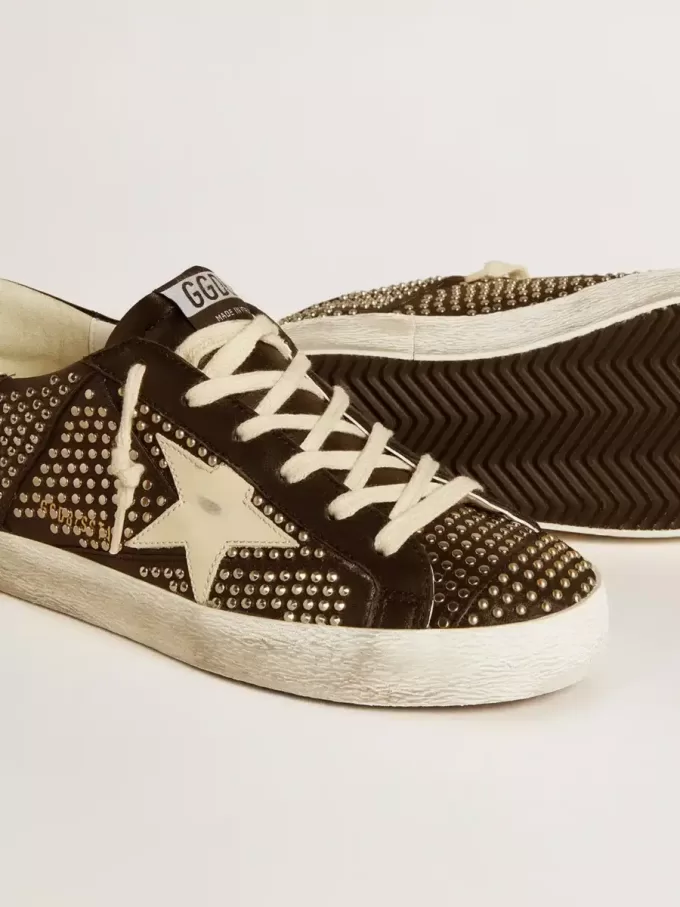 Super-Star voor dames in zwart nappa met studs en witte leren ster