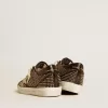Super-Star voor dames in zwart nappa met studs en witte leren ster
