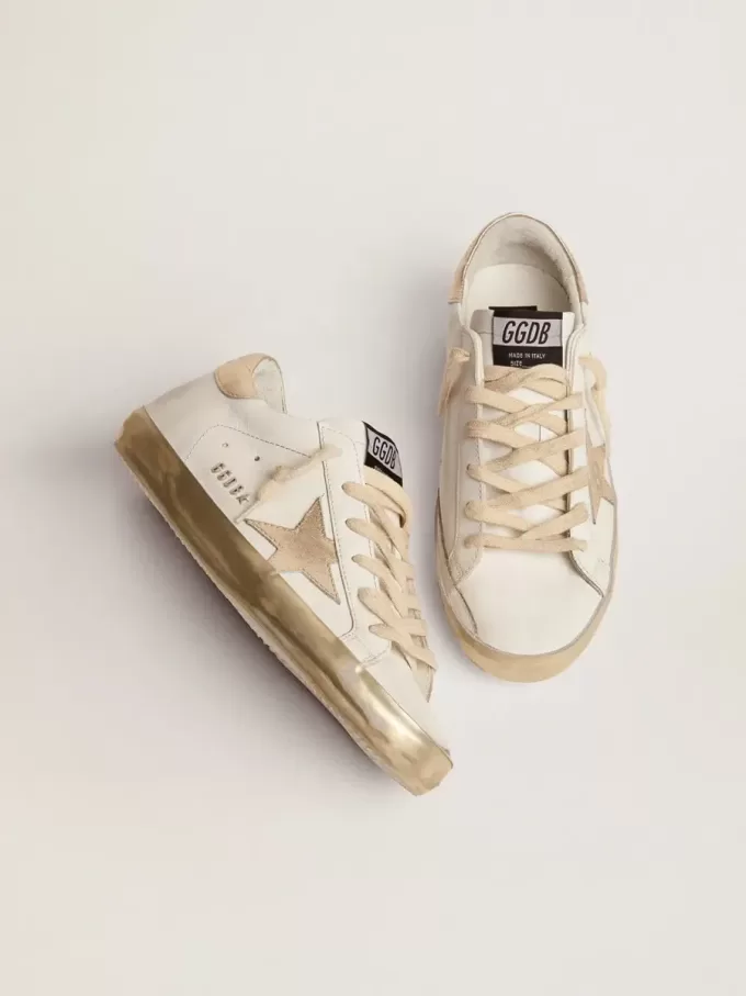 Super-Star voor dames met gouden glitterrand en metalen studs