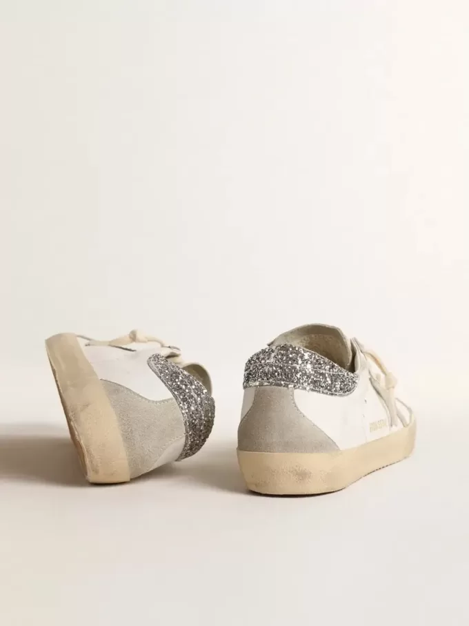 Super-Star voor dames met grijze ster en zilveren glitter op de hiel