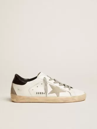 Super-Star voor dames met zwarte hielklep en metalen studs