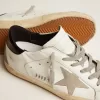 Super-Star voor dames met zwarte hielklep en metalen studs