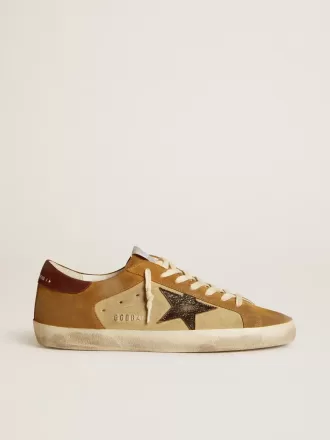 Super-Star voor heren in beige en karamelkleurig suède met zwarte ster van gekraakt leer