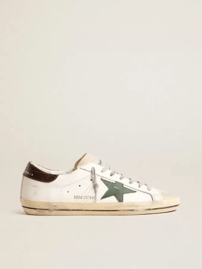 Super-Star voor heren in wit leer met groene ster en haklip met dierenprint