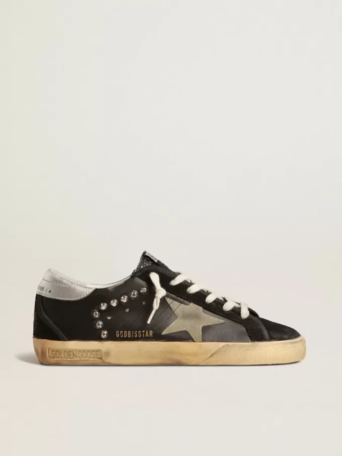 Superster voor dames in zwart leer en suède met zilveren studs