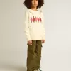 Sweatshirt met capuchon in versleten wit met gouden borduursel op de voorkant.