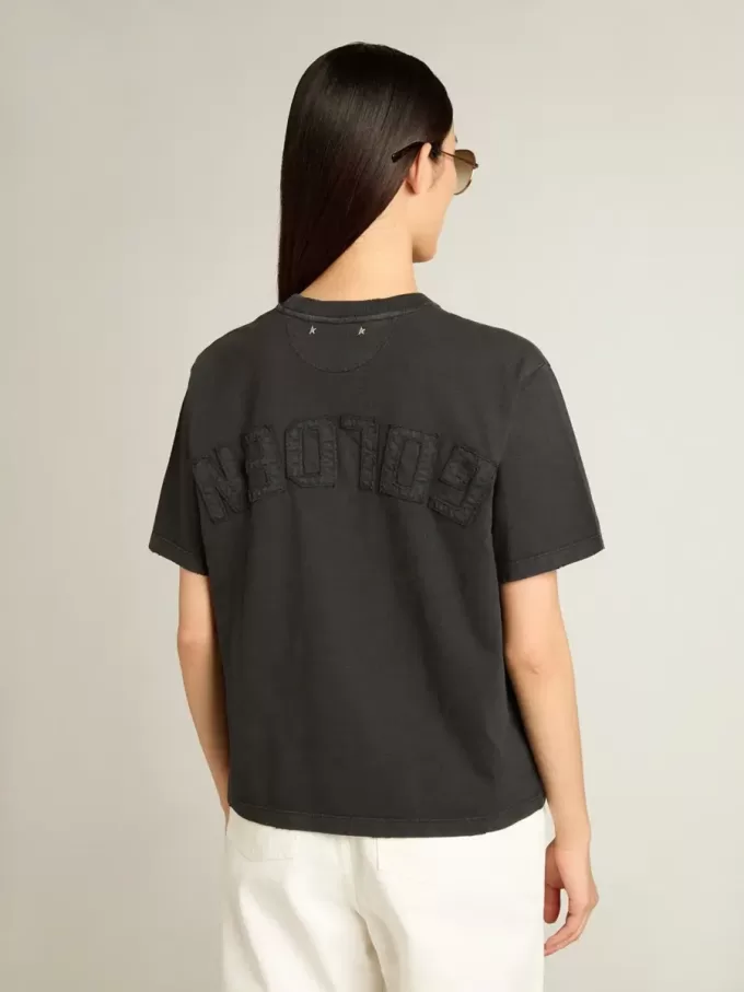 T-shirt in gewassen zwart met omgekeerd logo op de achterkant – Jersey Capsule