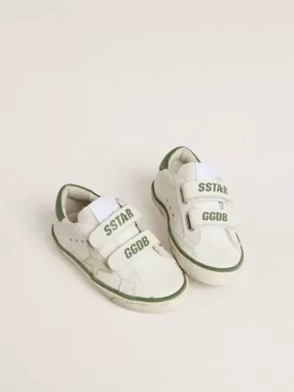 Teen Old School in wit leer met groene nappa hiellip en groene inzet.
