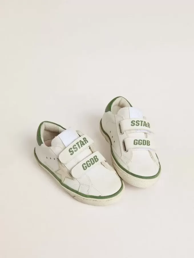 Teen Old School in wit leer met groene nappa hiellip en groene inzet.