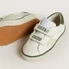 Teen Old School in wit leer met groene nappa hiellip en groene inzet.