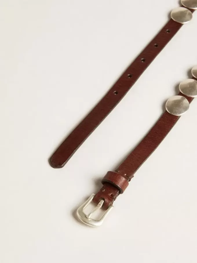 Trinidad dunne riem van donkerbruin leer met zilveren studs