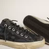 V-Star sneakers in middernachtblauw denim met zwarte leren ster en neus