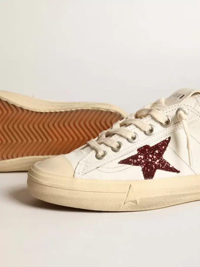 V-Star voor dames in wit nappa met rode glitterster