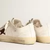 V-Star voor dames in wit nappa met rode glitterster