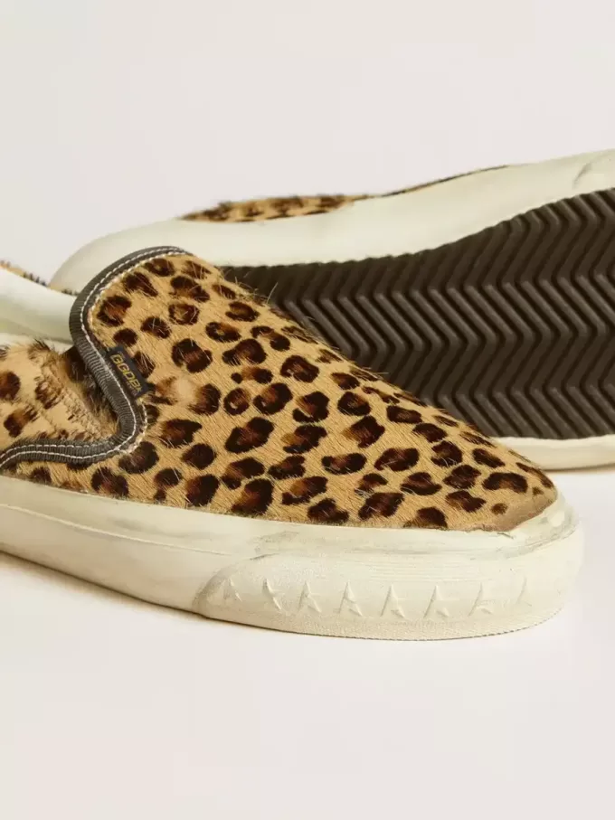 VCE Penstar voor dames in ponyhuid met luipaardprint en zwarte leren hielband