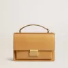 Venezia-tas in okergeel reliëfleer met gouden details