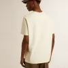 Verouderd wit katoenen T-shirt voor heren met gouden print