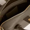 Vita-tas in saliegroen leer met gouden details
