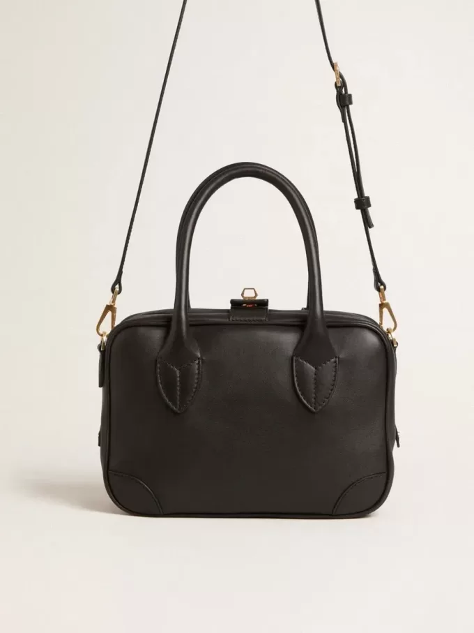 Vita-tas van glad zwart leer met gouden details