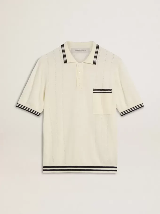 Wit gebreid poloshirt voor heren met blauwe boord