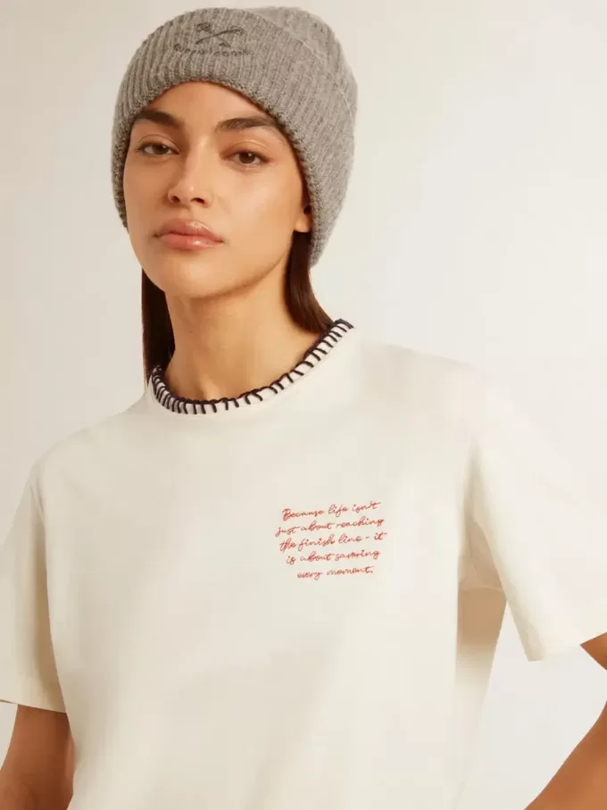 Wit katoenen T-shirt voor dames met handborduursels