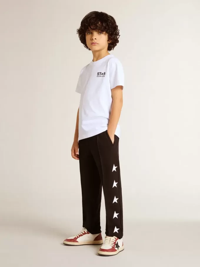 Wit T-shirt met contrasterend zwart logo en ster