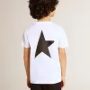 Wit T-shirt met contrasterend zwart logo en ster