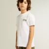 Wit T-shirt voor jongens met contrasterend donkergroen logo en ster