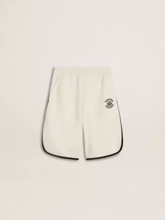 Witte korte broek voor jongens met geborduurd logo