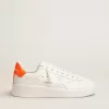 Witte Purestar sneakers met fluorescerende oranje hielband