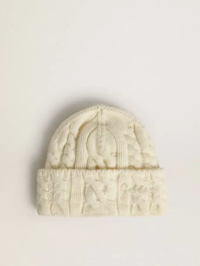 Witte wollen muts met borduursel