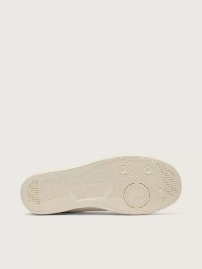 Yatay Model 1B duurzame sneakers met wit bio-based bovenwerk en witte Y