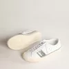 Yatay Model 1B duurzame sneakers met wit bio-based bovenwerk en zilveren gerecyclede glitter Y