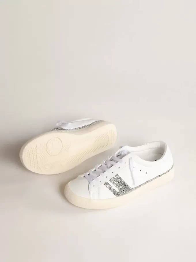 Yatay Model 1B duurzame sneakers met wit bio-based bovenwerk en zilveren gerecyclede glitter Y