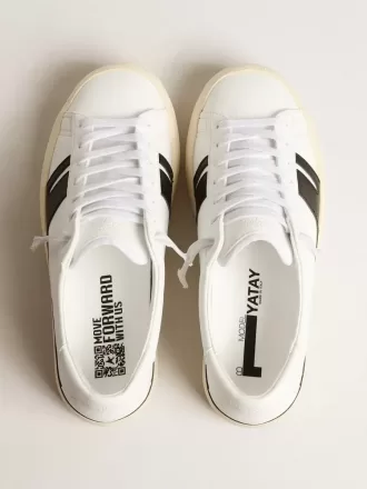 Yatay Model 1B duurzame sneakers met wit bio-based bovenwerk en zwarte Y