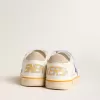 Young Ball Star met blauwe glitterster en beige suède hielstuk
